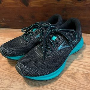 Brooks Revel 3- size 7.5